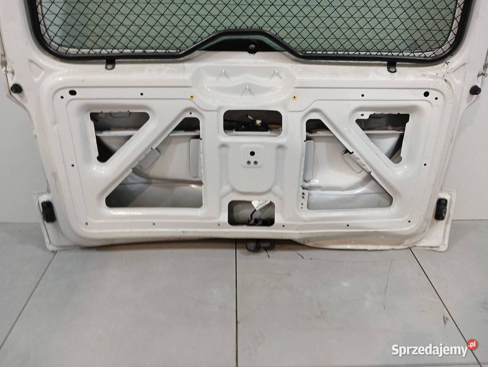 KLAPA TYŁ SZYBA USZKODZONA LIFT 18R VW