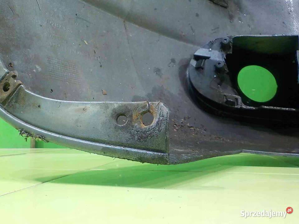 VOLVO C70 II 24 B 06r 2D zderzak przod Suków