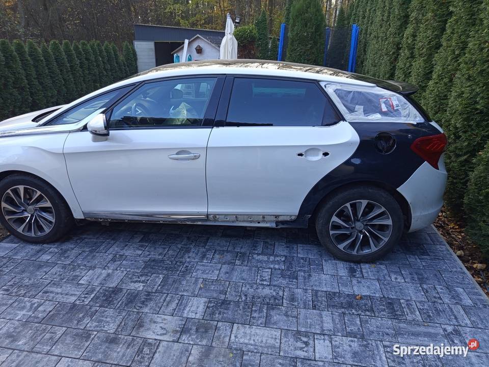 Auto serwis Blacharz samochodowy