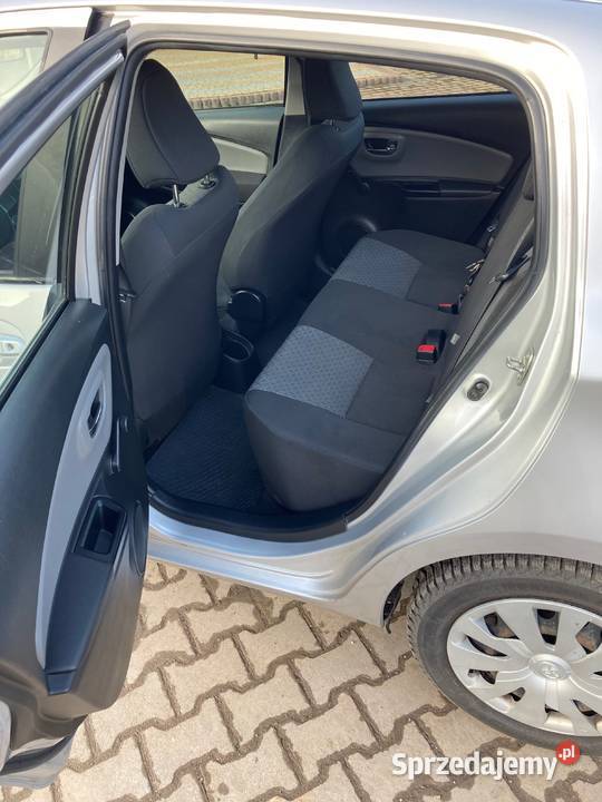 Toyota Yaris 2014 stan idealny niski przebieg mazowieckie Mińsk Mazowiecki