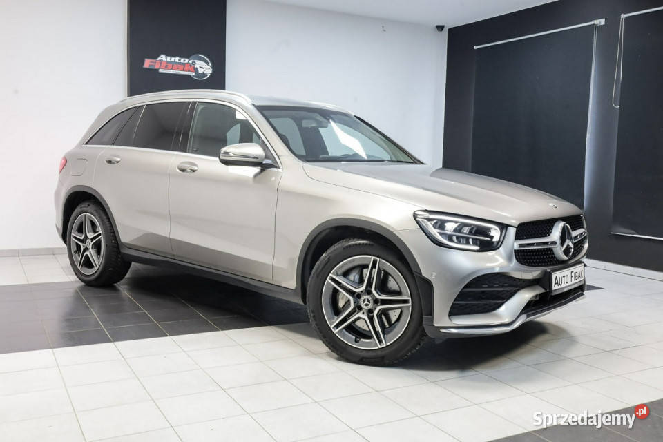 Mercedes GLC 200 LiftAMG LineSalon