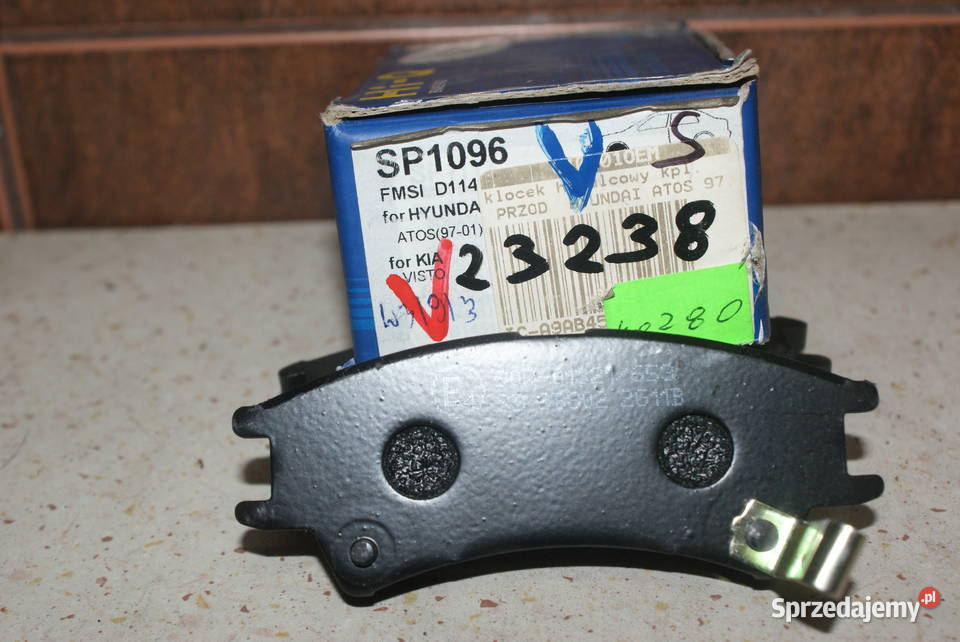 GDB3165 TRW KLOCKI HAMULC HYUNDAI ATOS 10 97 Białobrzegi sprzedam