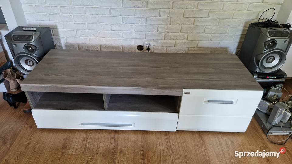 Nowoczesna szafka RTV AGATA MEBLE Gaj