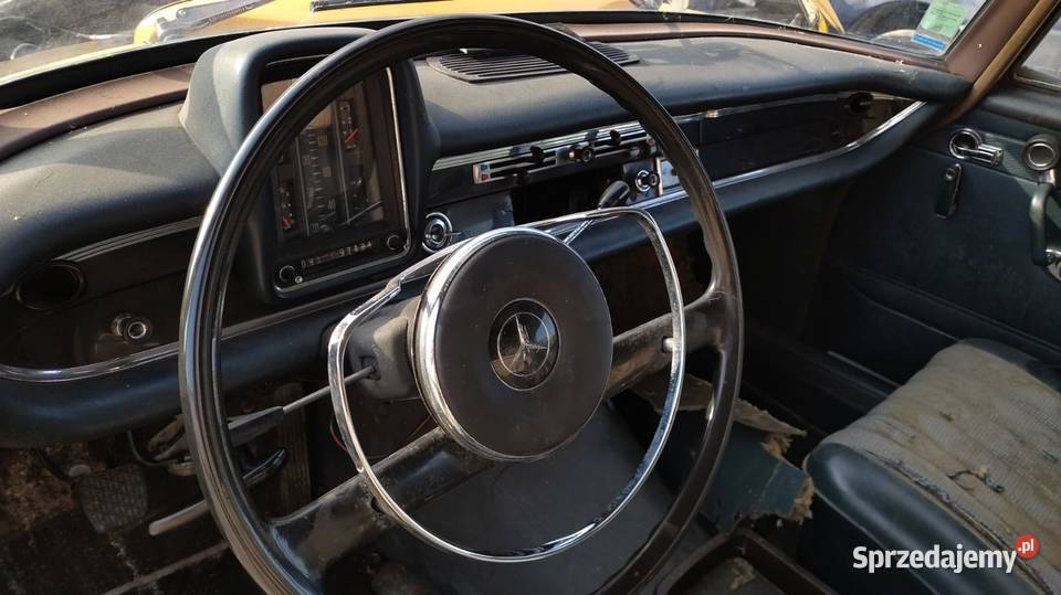 mercedes 230 w110