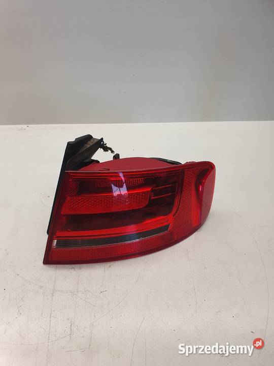 LAMPA PRAWY TYŁ W BŁOTNIK AUDI A4 B8 8K5945096D śląskie Przystajń