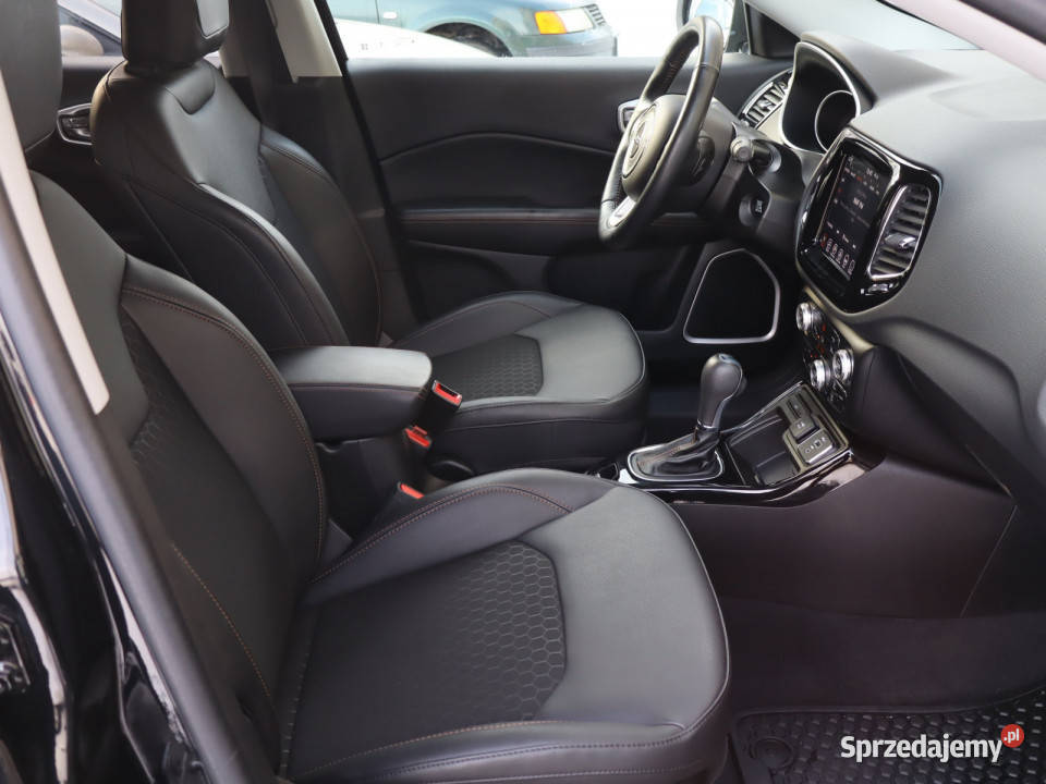 Jeep Compass 13 TGDI czarny Katowice