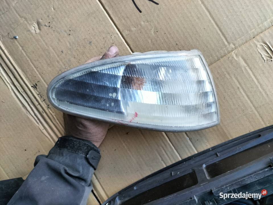 KIERUNKOWSKAZ PRAWY MONDEO MK1 PRAWY kierunkowskazy Części samochodowe Kamień-Kolonia sprzedam