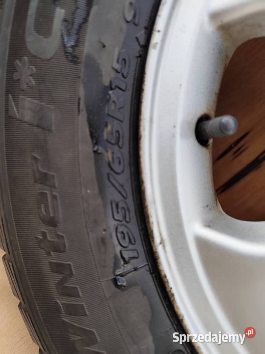 Felgi aluminiowe Opel 4 x 15 5x110 ET49 2 z Blizanów Drugi sprzedam