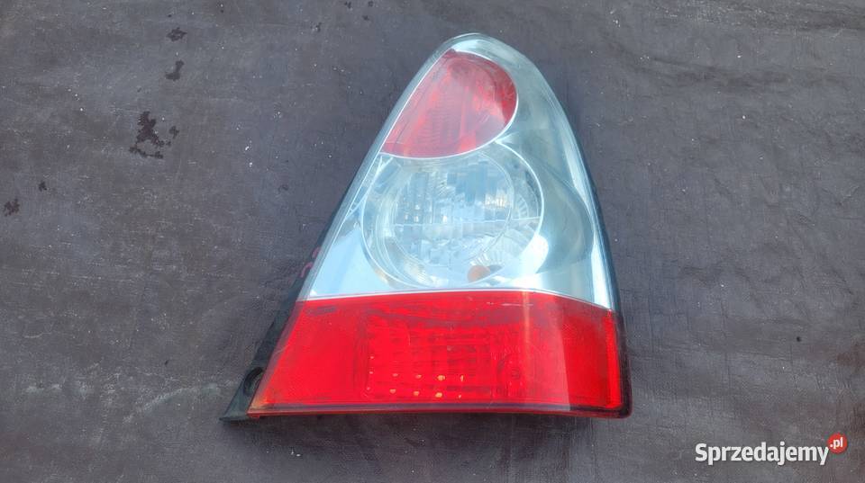 Subaru Forester SG lift LAMPA PRAWY TYŁ PRAWA Oświetlenie
