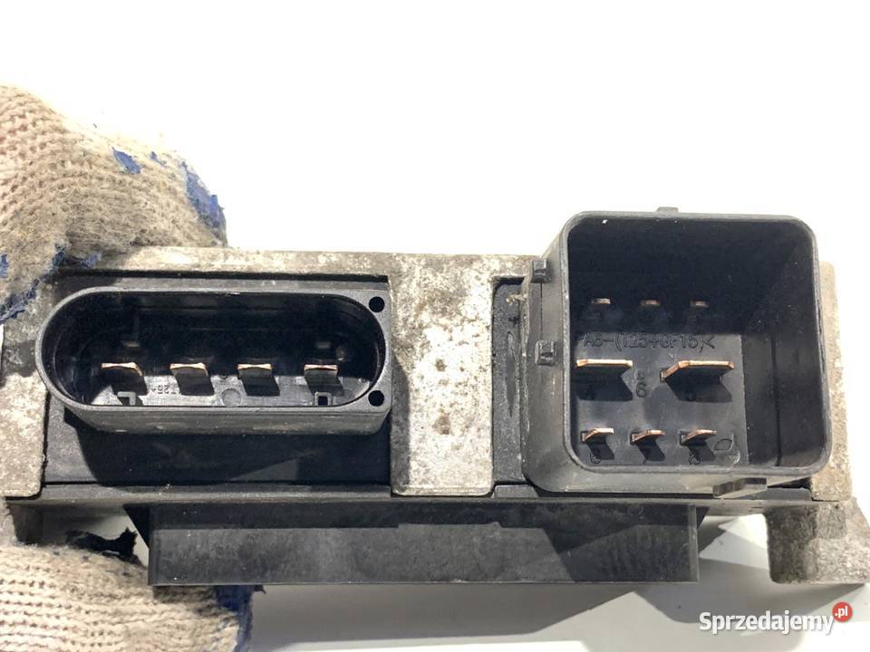 PRZEKAŹNIK ŚWIEC ŻAROWYCH RENAULT KANGOO II