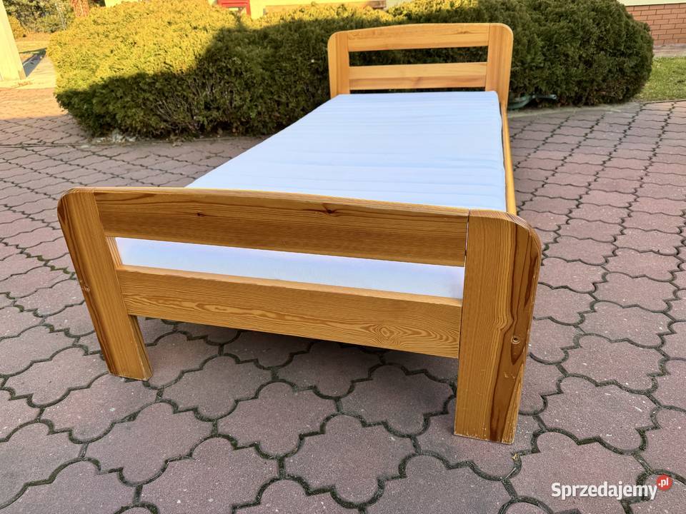 Łóżko drewniane 90x200 sosnowe materac rama mazowieckie sprzedam