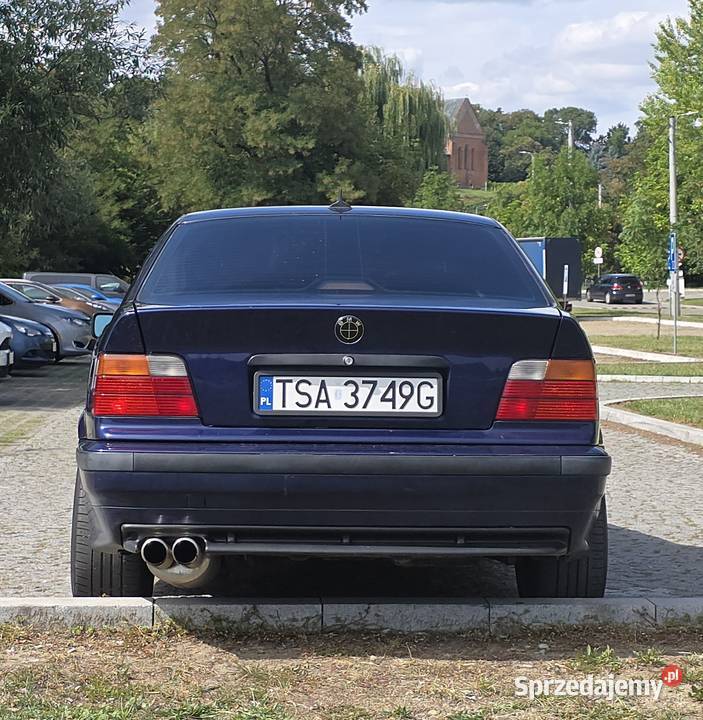 BMW Seria 3 E36 29 M57 sedan 1996 świętokrzyskie Zawichost