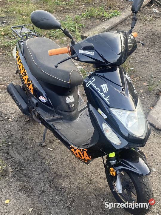 Skuter Junak 104 50cc 2t pas napędowy