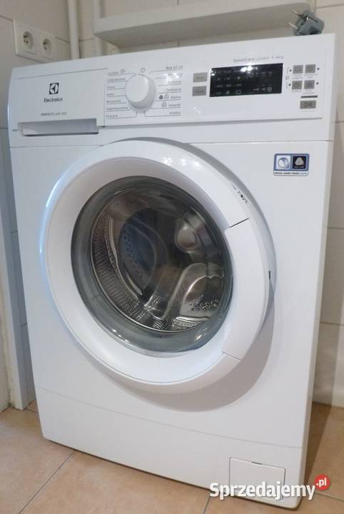 Używana pralka Electrolux Perfectcare 600 slim 4 Warszawa