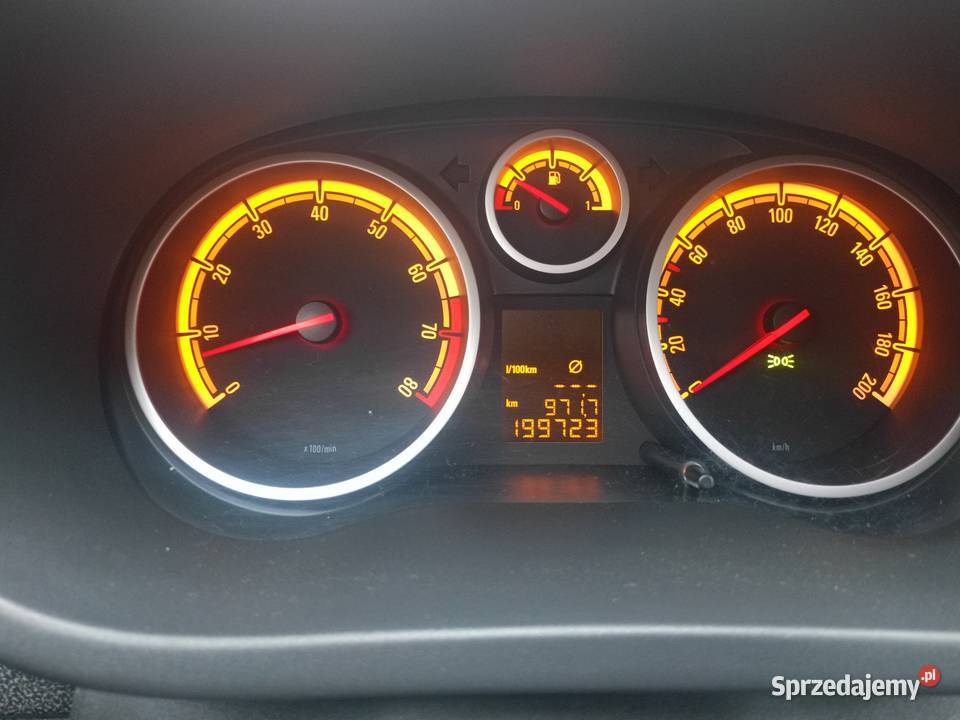 Opel Corsa D Lift 2012r klimatyzacja Wieliczka