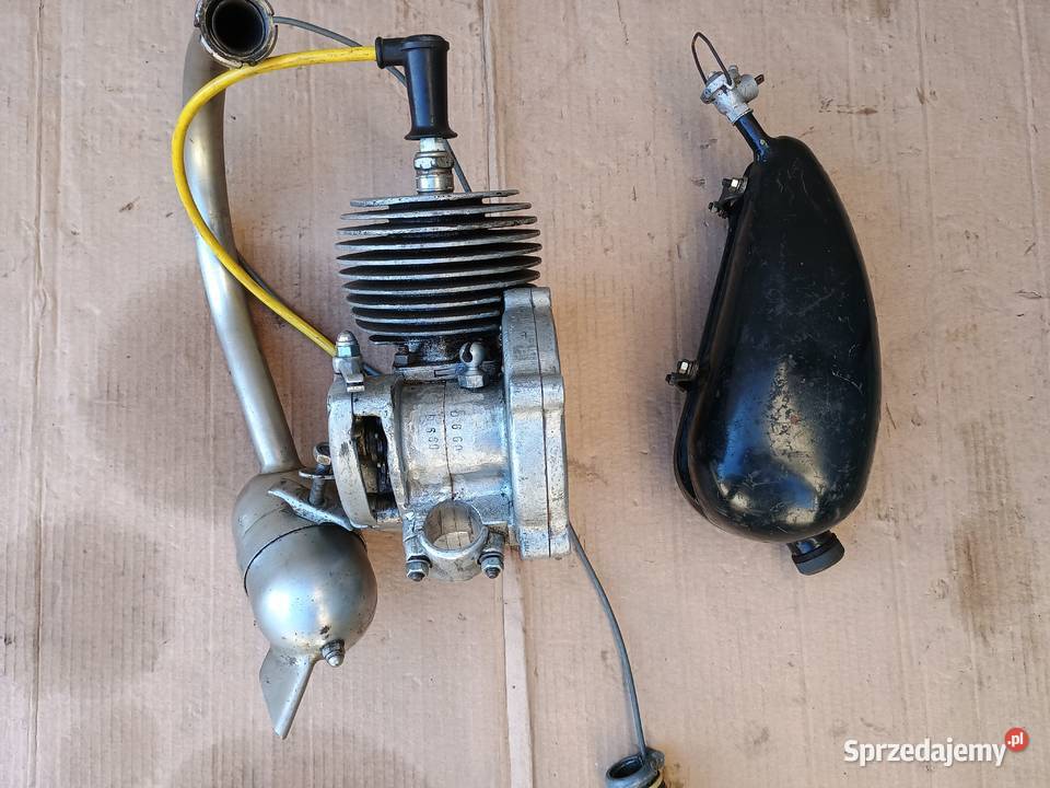 Rower z silnikiem zabytkowy zabyteksilnik KO D4 Silniki Kurzętnik