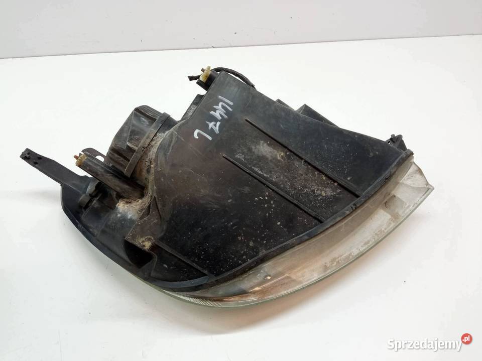 LAMPA PRZÓD LEWA EU Ford Fiesta Mk6 20022008 świętokrzyskie sprzedam