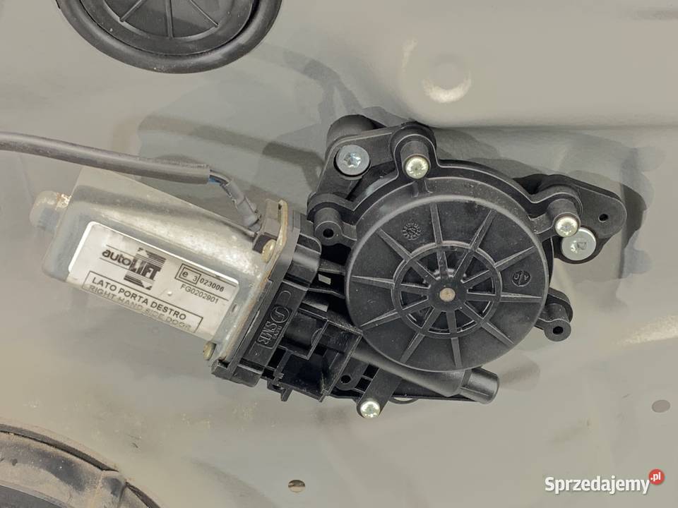 PODNOŚNIK SZYBY PRAWY PRZÓD VW GOLF IV osobowe