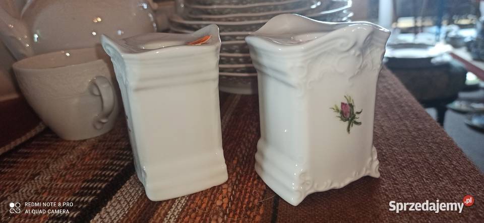 Świecznik biała porcelanareliefy ręcznie Gdańsk