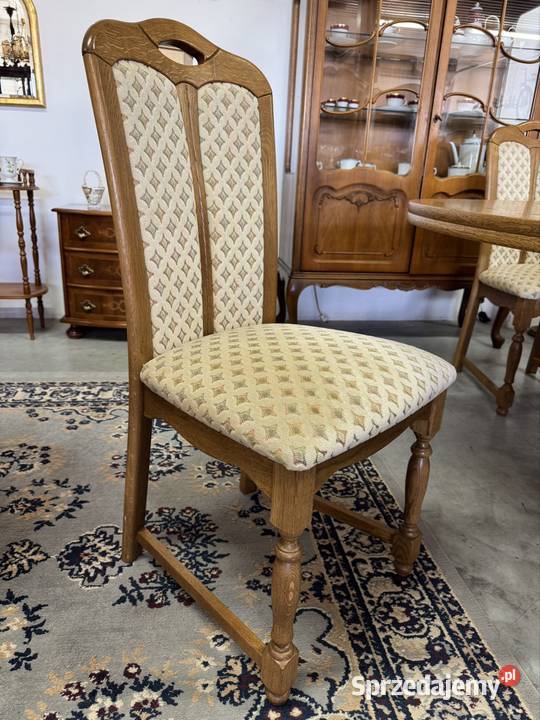 Rozkładany stół dębowy z dwoma wkładkami i