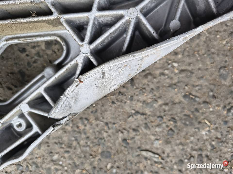 Frame rama belka sanki Volvo XC40 Recharge AWD Rok produkcji 2022 małopolskie Chrzanów