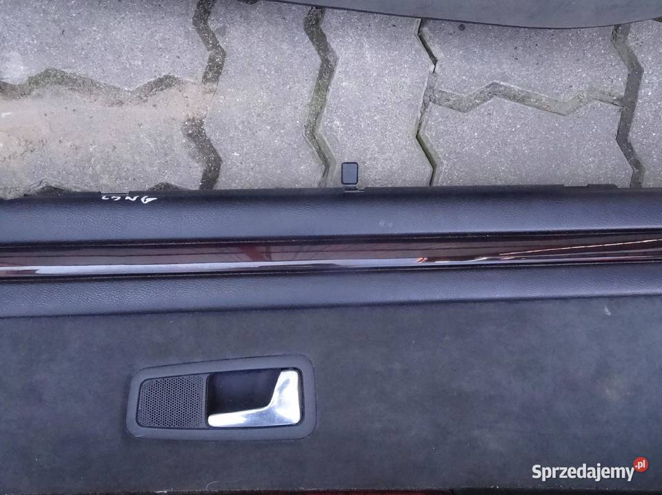 AUDI A8 D2 TAPICERKA BOCZKI ROLETA DRZWI SOUL osobowe Tapicerki samochodowe wielkopolskie Przemęt