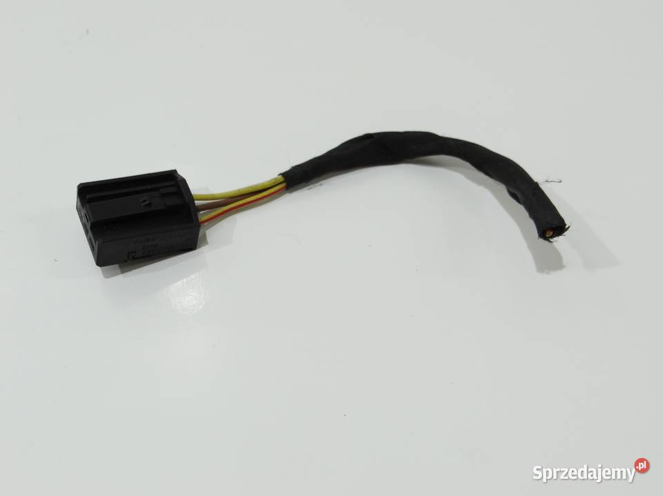 KOSTKA LAMPY TYŁ W KLAPĘ BAGAŻNIKA BMW E61 lubelskie Strzyżewice