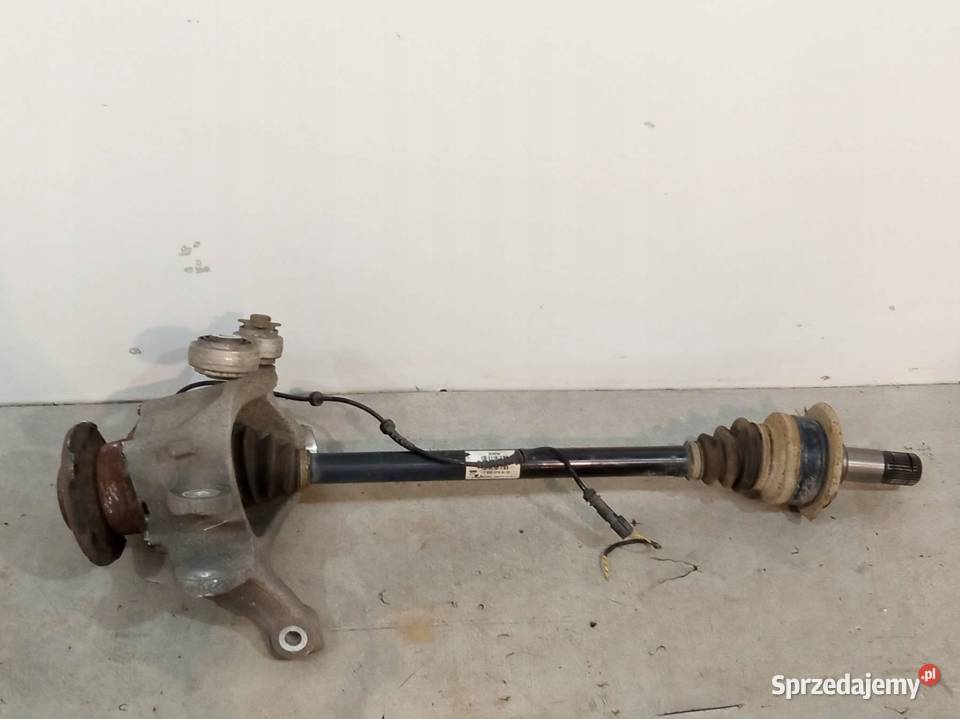 ZWROTNICA PRAWY TYŁ PÓŁOŚ 30 D 312 7566074 Bmw Rok produkcji 2014 Części samochodowe