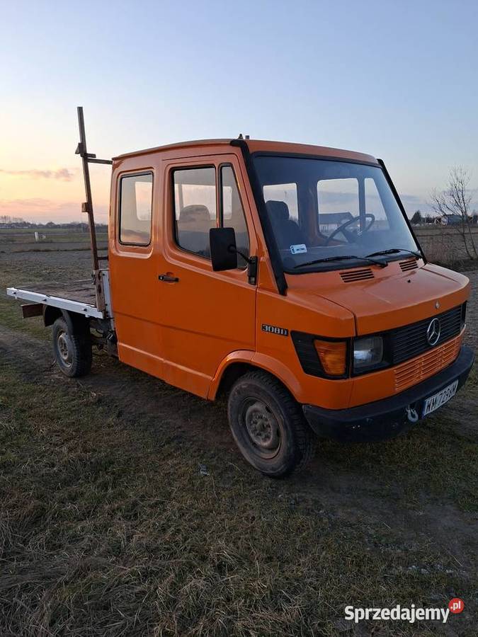 Mercedes 308D T1 kaczka skrzynia 6 osób Mińsk Mazowiecki