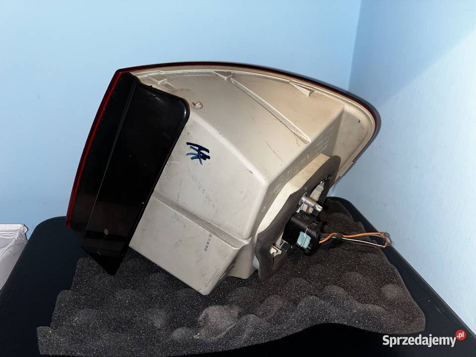Volkswagen jetta lampa lewy tył lewa tylna Brzóza Królewska