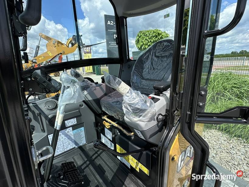 FABRYCZNIE NOWY CAT 3018 Tuliszków