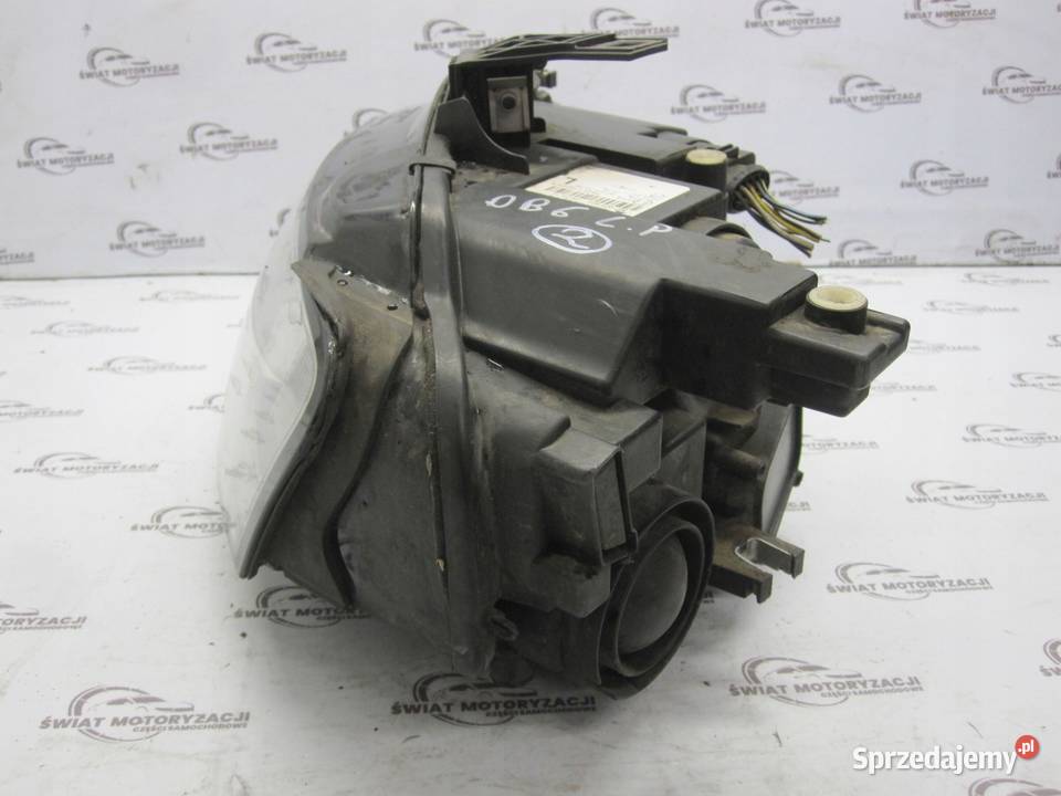 AUDI A4 B8 IV 08r lampa lewa przód 1307022854 sprzedam
