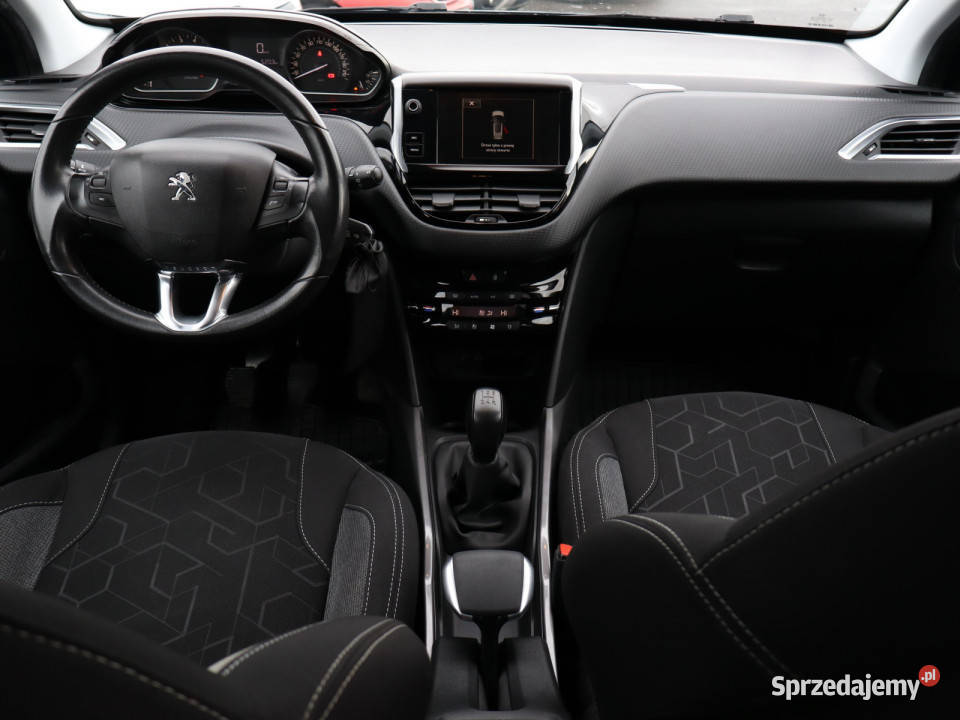 Peugeot 2008 12 PureTech Bielany Wrocławskie