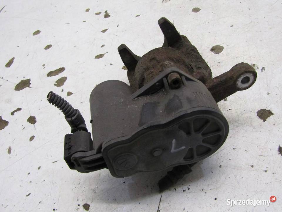 ZACISK PRAWY TYLNY TYŁ 12 THP PURETCH PEUGEOT