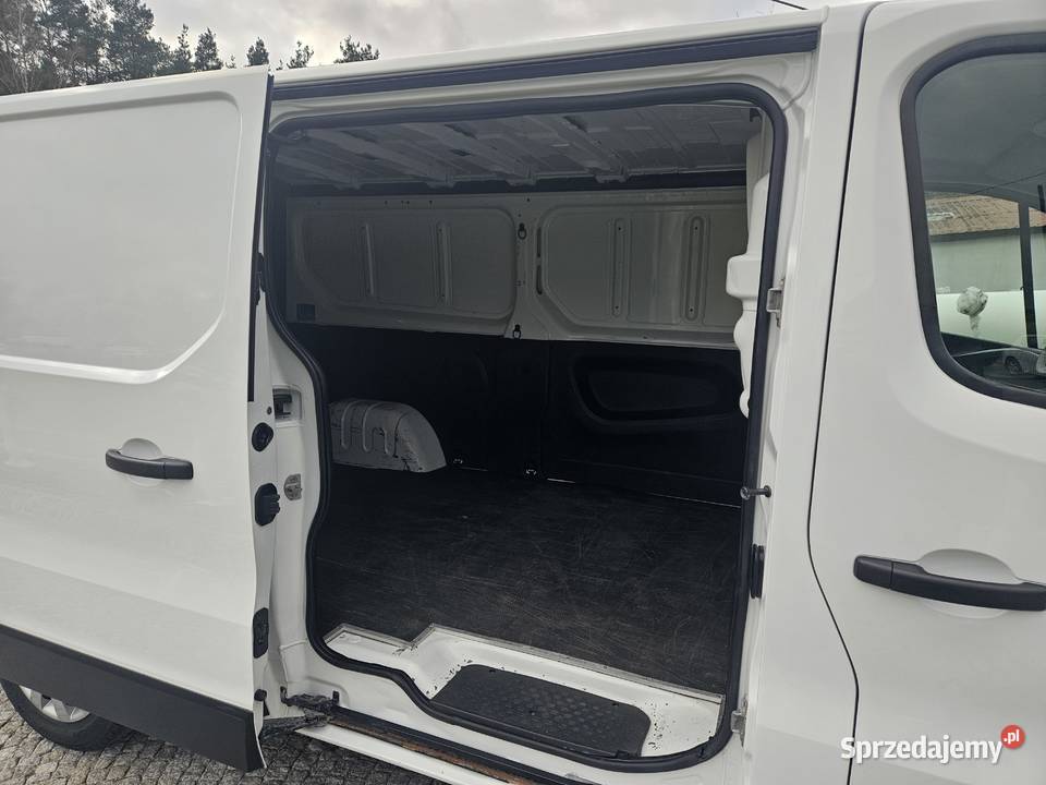 OPEL VIVARO LONG SalonPL 1WŁ 2017r 16CDTI manualna Sieradz