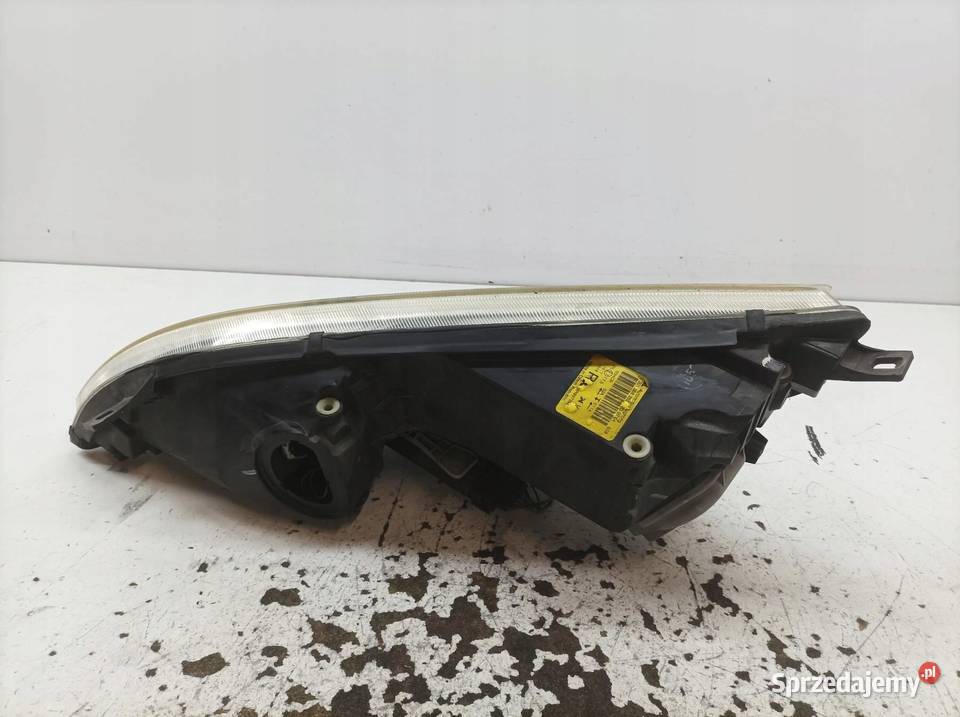 LAMPA PRZÓD PRAWA MR957354 0301208202 Mitsubishi sprzedam