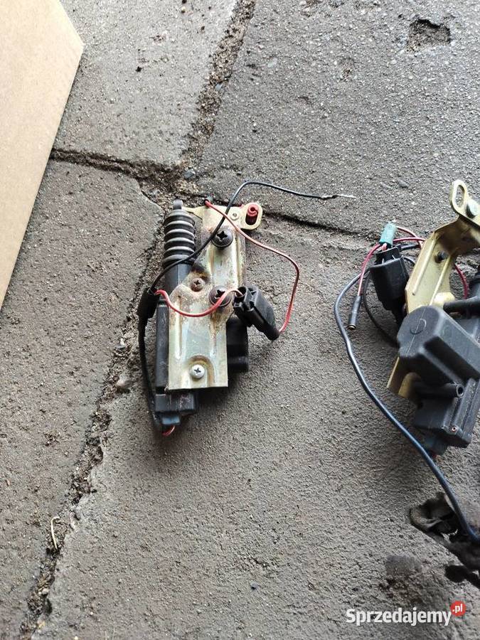 Ford Fiesta MK3 siłownik klapy osobowe wielkopolskie sprzedam