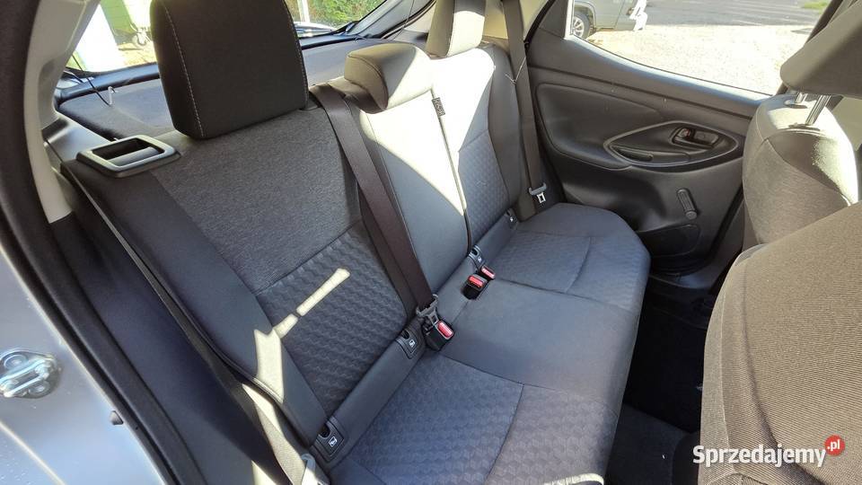 Toyota Yaris IV 10 Comfort mały przebieg 4 światła LED Sopot