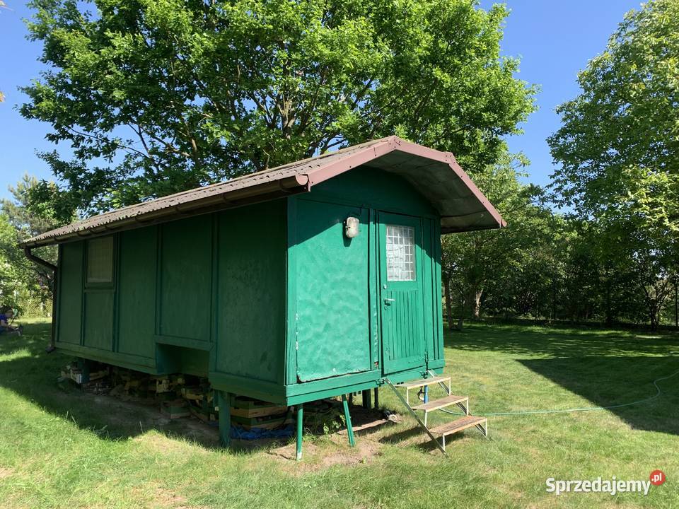 BARAKOWÓZDOMEK z wyposazeniem Różan