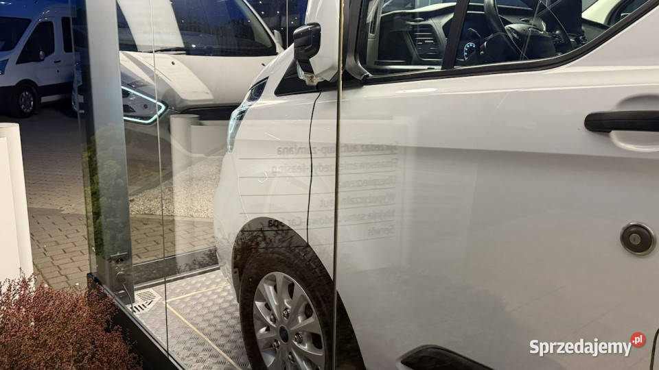 Ford Tourneo Custom 20TDCI 130 Wersja Long 9 gniazdo SD
