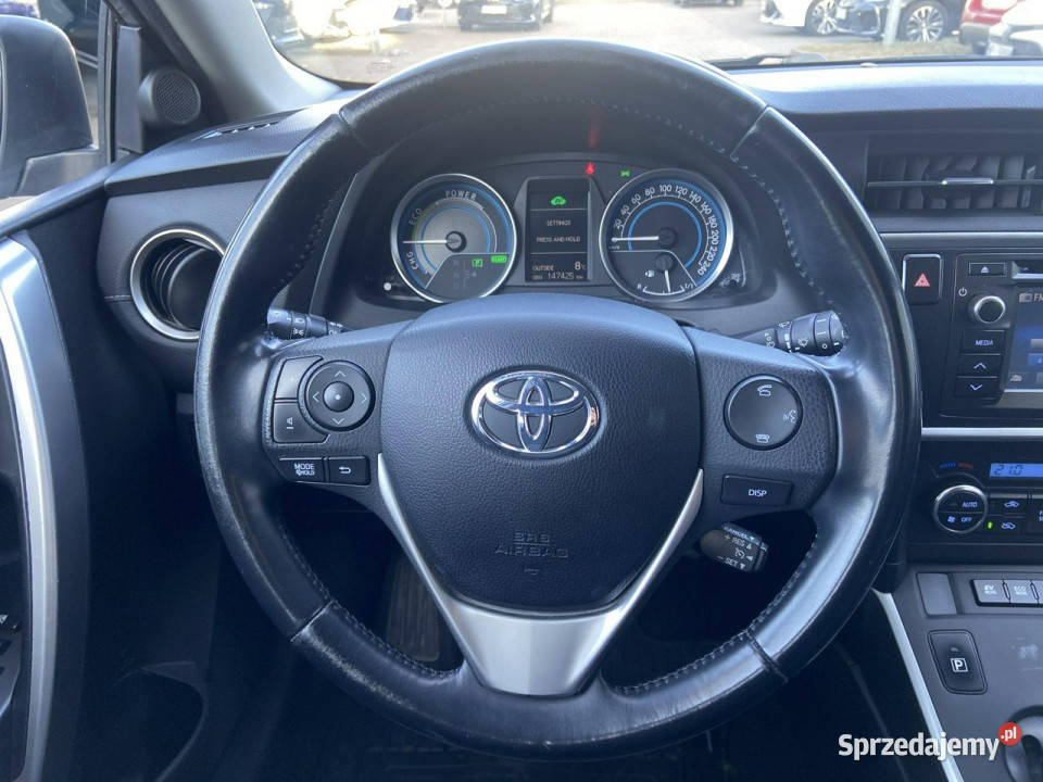 Toyota Auris 18 HSD 136 PREMIUM STYLE TECH salon Warszawa
