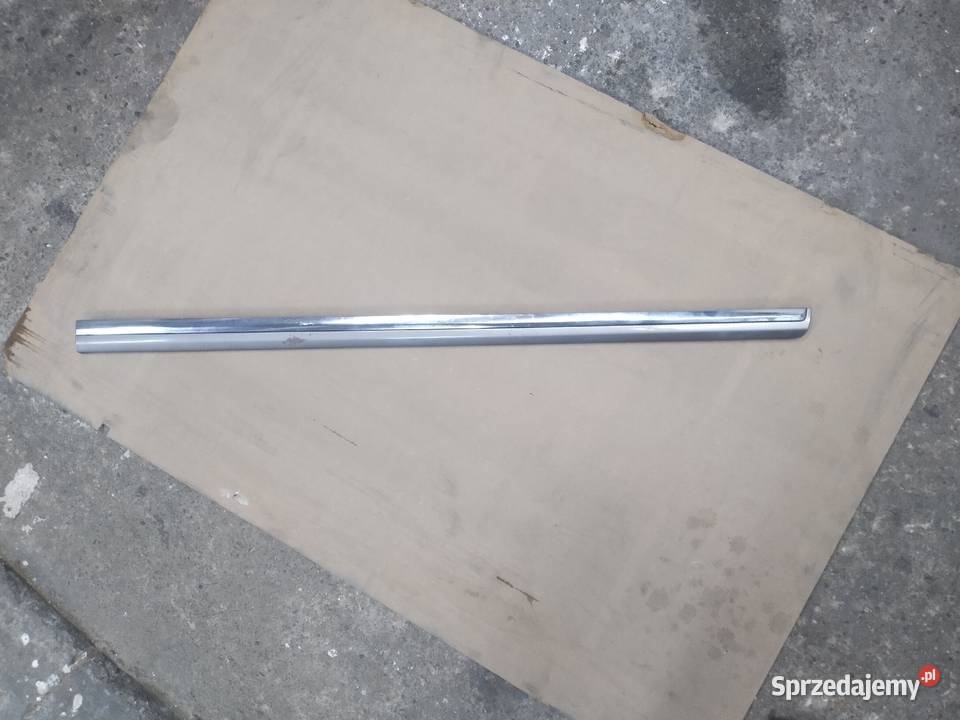 Listwa dolna dzwi VW Passat b7 osobowe Bolesławiec