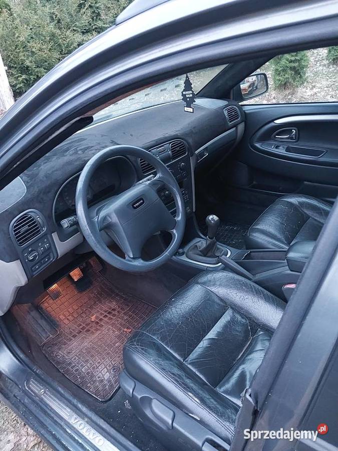 Volvo v40 Osinki