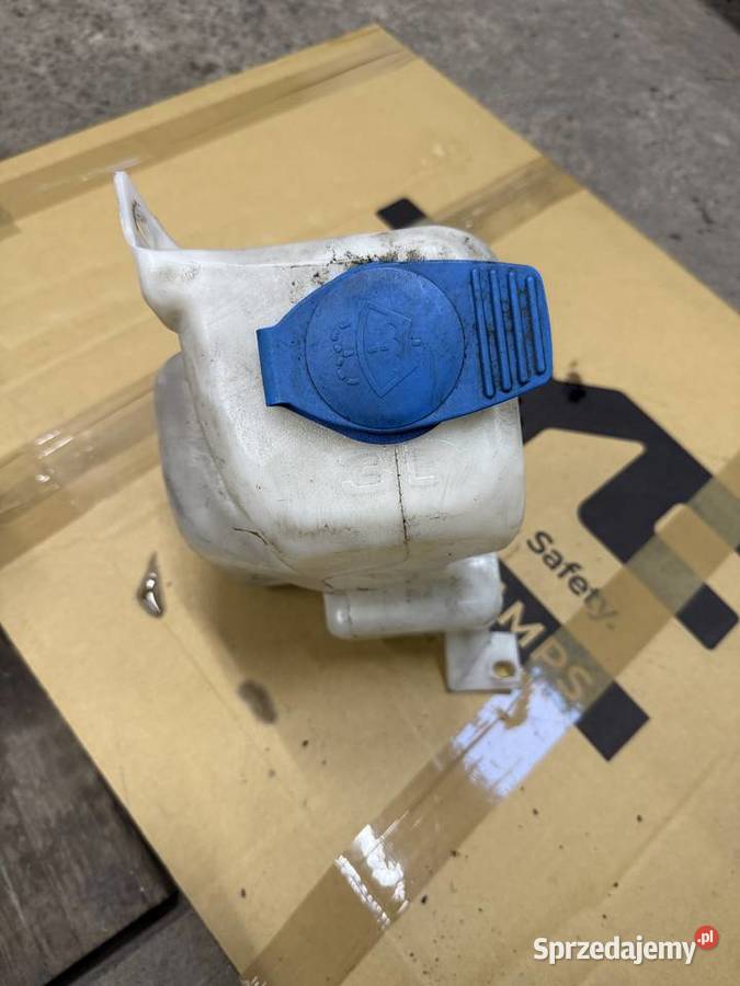 vw golf 4 zbiornik płynu spryskiwaczy 3L śląskie Bielsko-Biała