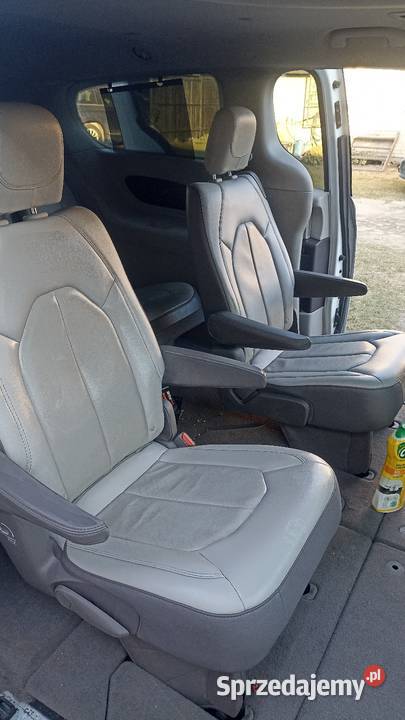 Komplet 7 foteli Chrysler Pacifica Hordzież