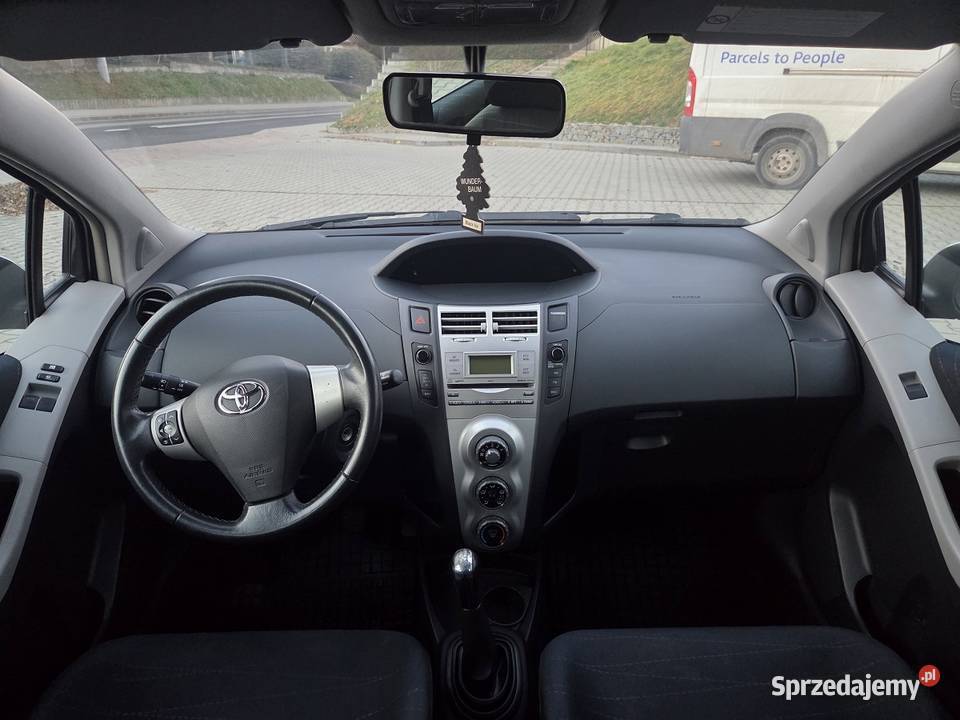 Toyota Yaris II 10 Benzyna na łańcuszku Sprawna małopolskie Tarnów