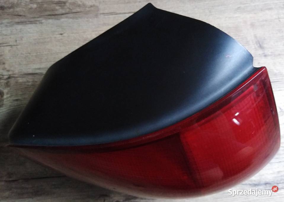 Lampa tylna AUDI A3 PRAWY TYŁ 8L0945096A Zbylitowska Góra
