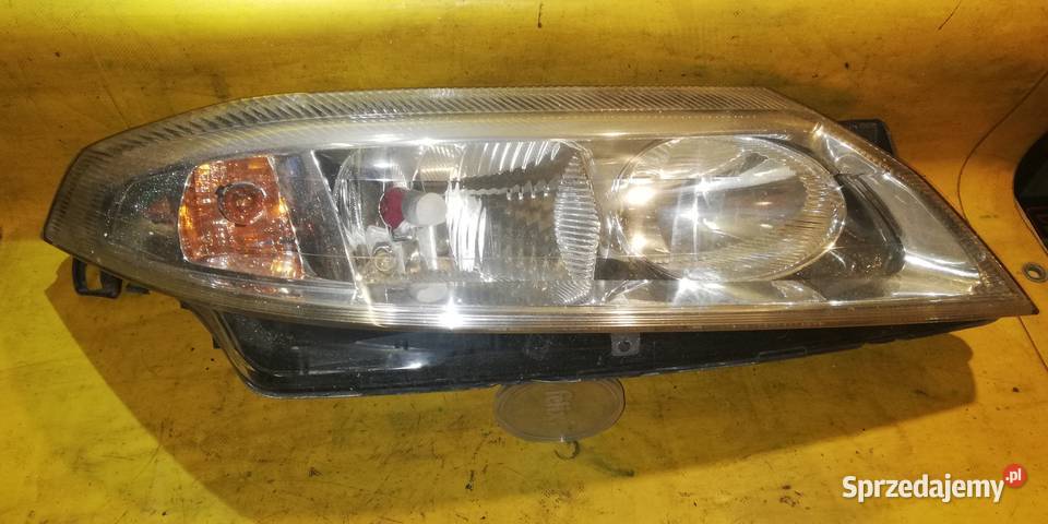 lampa przód prawa Renault Laguna 2 r0105 faza 1 łódzkie Piotrków Trybunalski