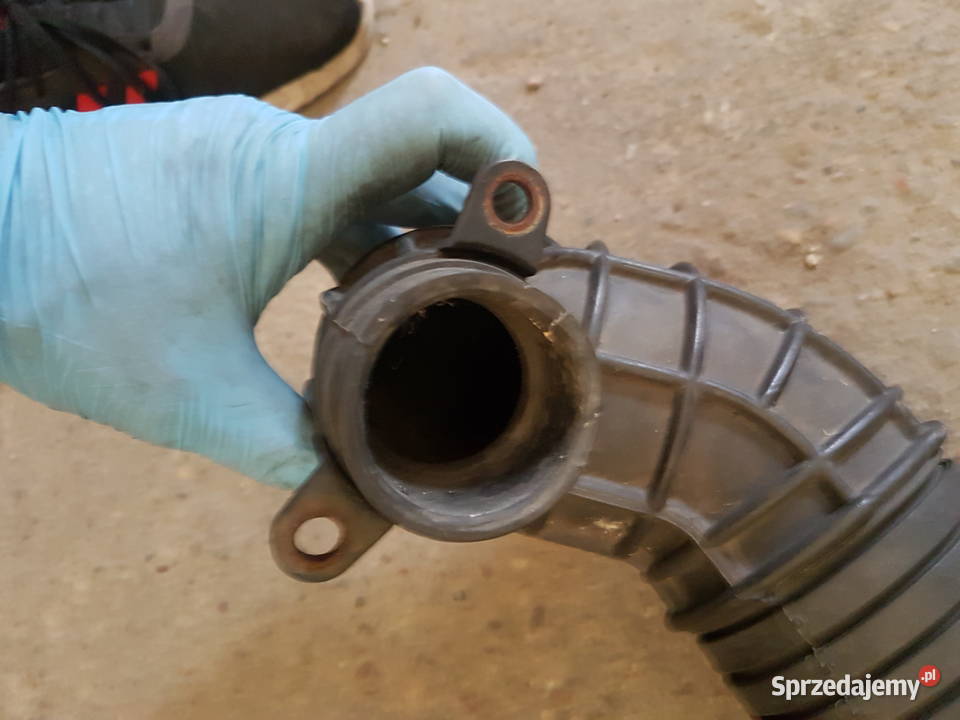 AUDI A4 B7 20 TDI PRZEWOD POWIETRZA WAZ Turkowice