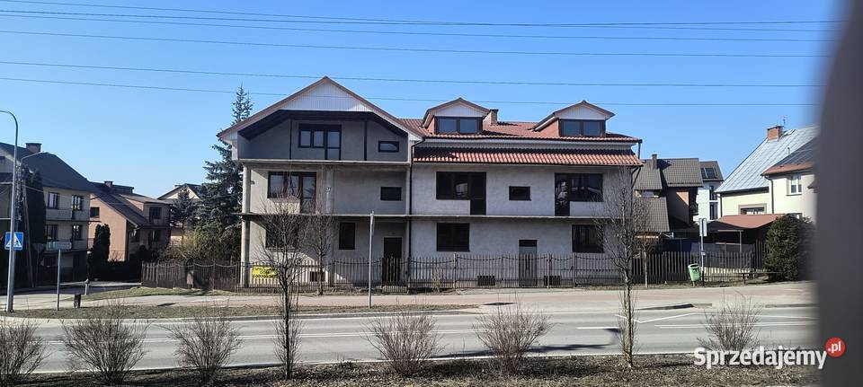 Duży dom z potencjałem na sprzedaż Do